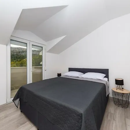 Sun Apartment